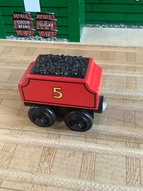 Vintage James’ Red Coal Tender Thomas & Friends Wooden Railway